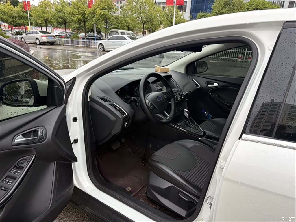 Ford Focus, 2021 21
