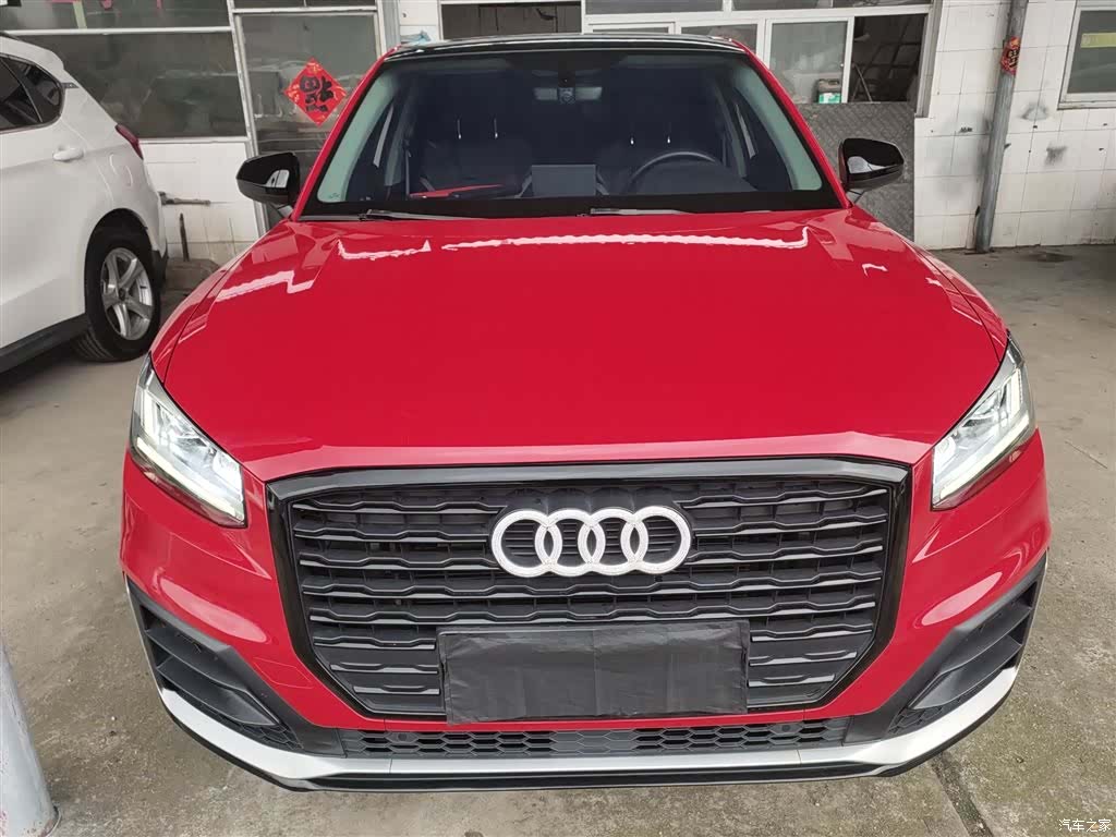 Audi Q2L, 2019 3