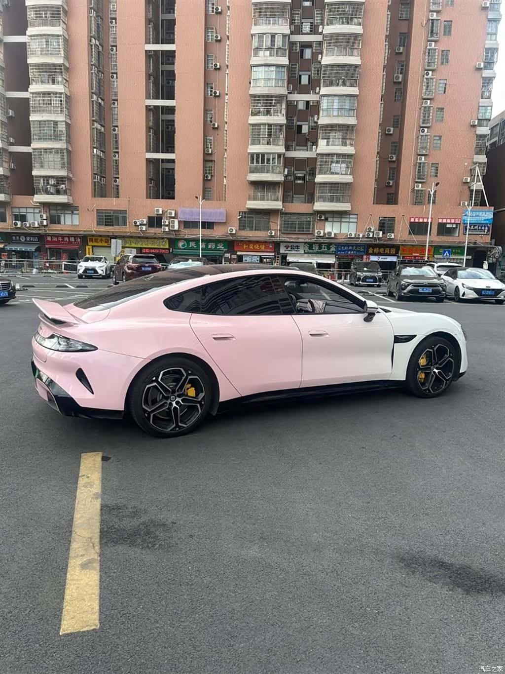 Xiaomi SU7, 2025 4