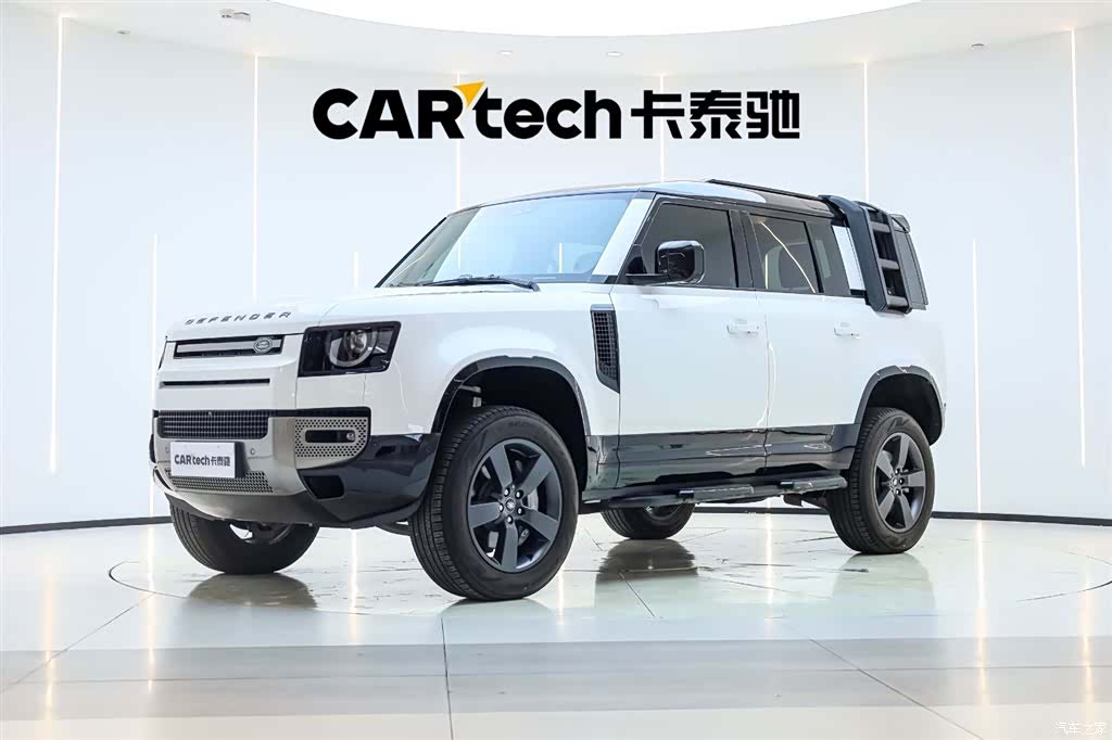 Land Rover Defender, 2024 1