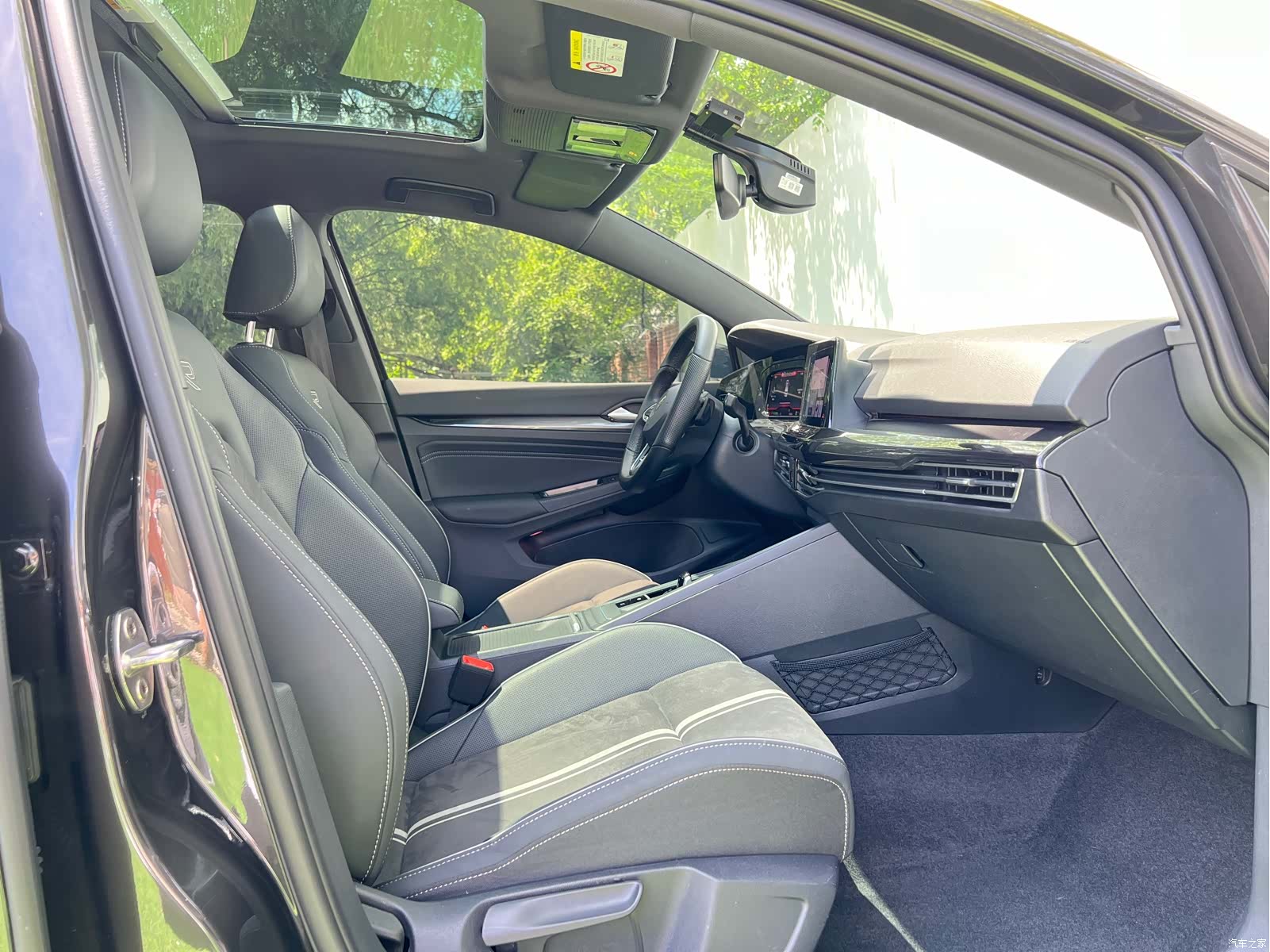 Volkswagen Golf, 2023 17