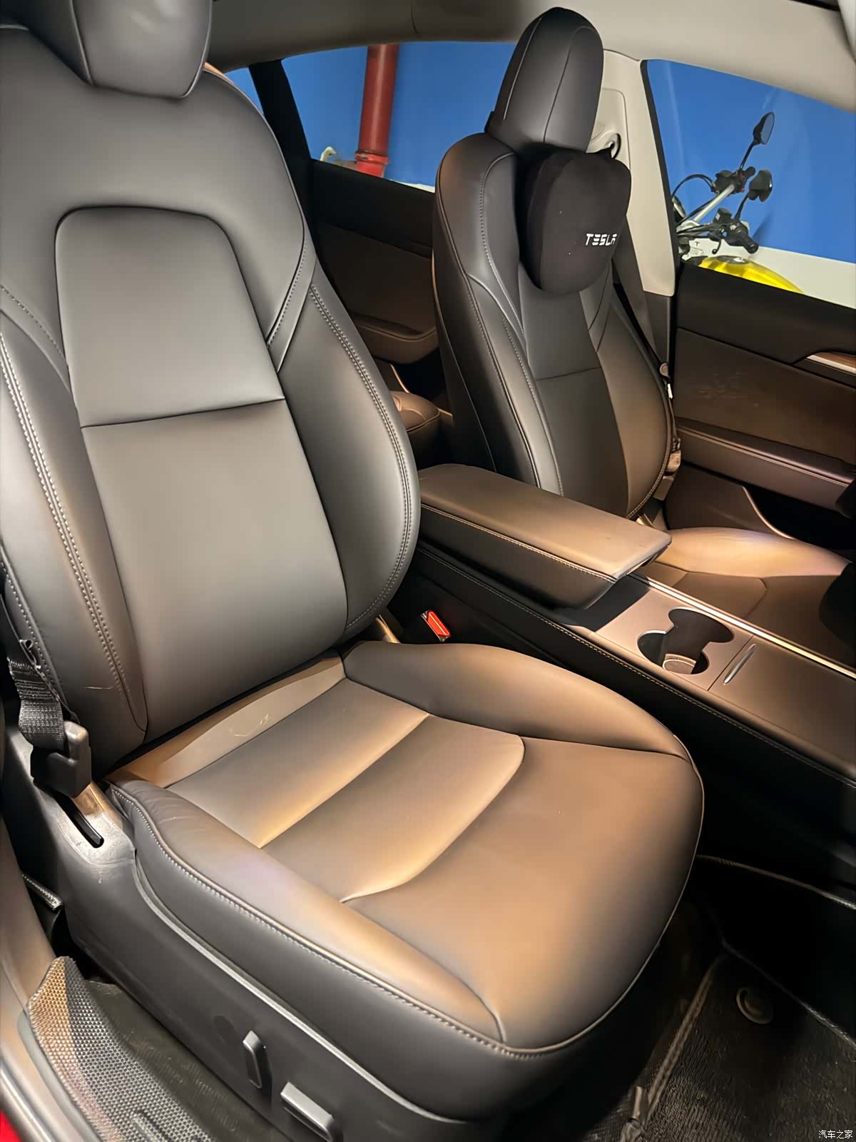 Tesla Model 3, 2021 33