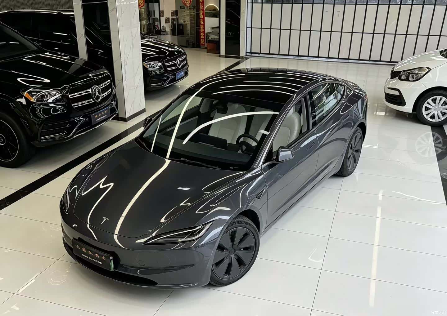 Tesla Model 3, 2025 2