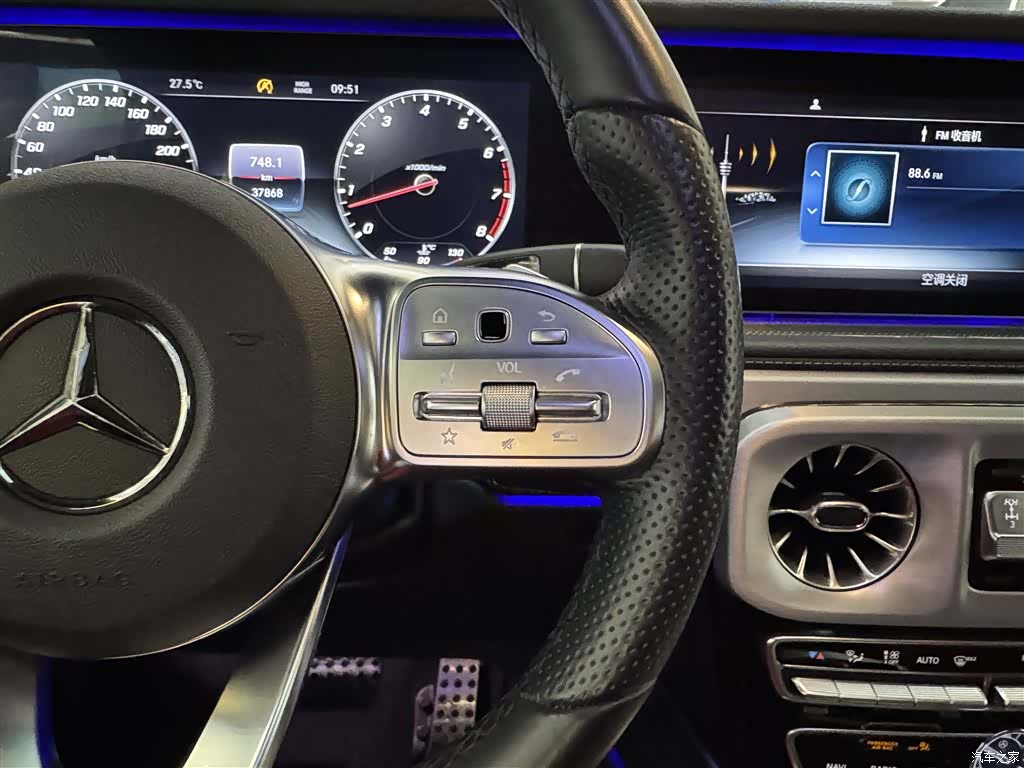 Mercedes-Benz G-Class, 2022 24