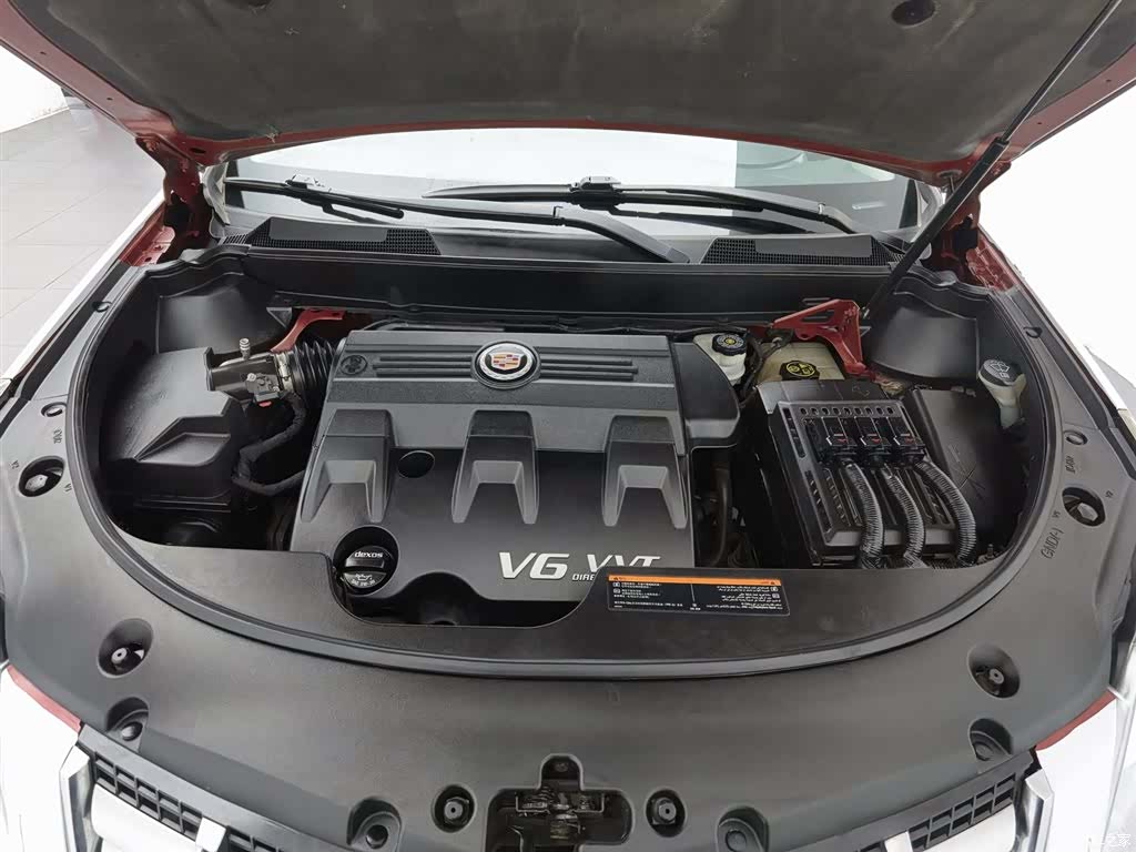 Cadillac SRX, 2013 6