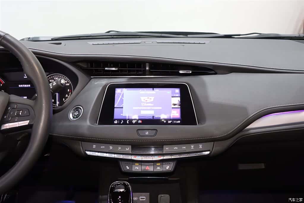 Cadillac XT4, 2022 14