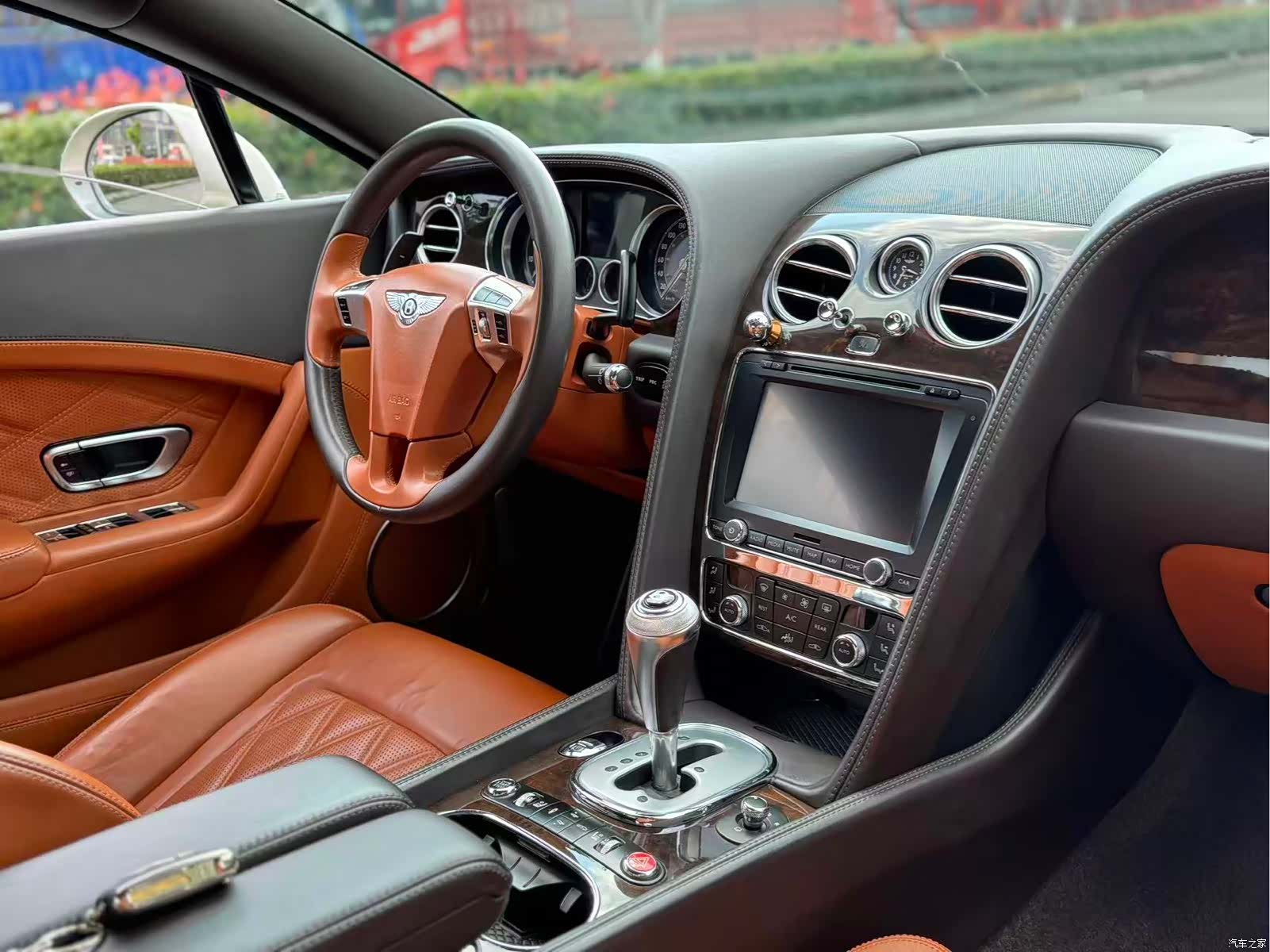 Bentley Continental GT, 2012 19
