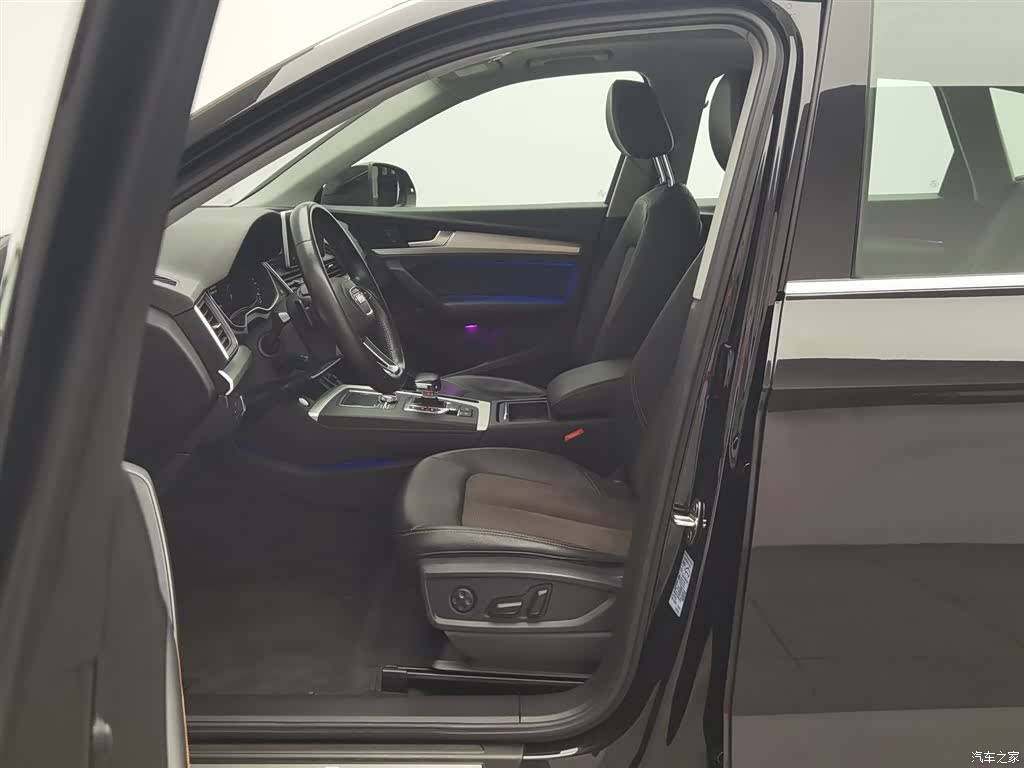 Audi Q5L, 2019 10