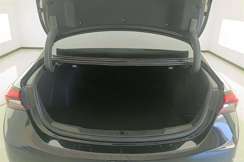 Buick LaCrosse, 2021 4