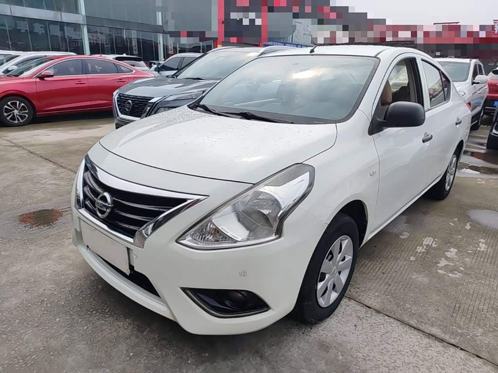 Nissan Sunny 2015 1.5XE MT Comfort