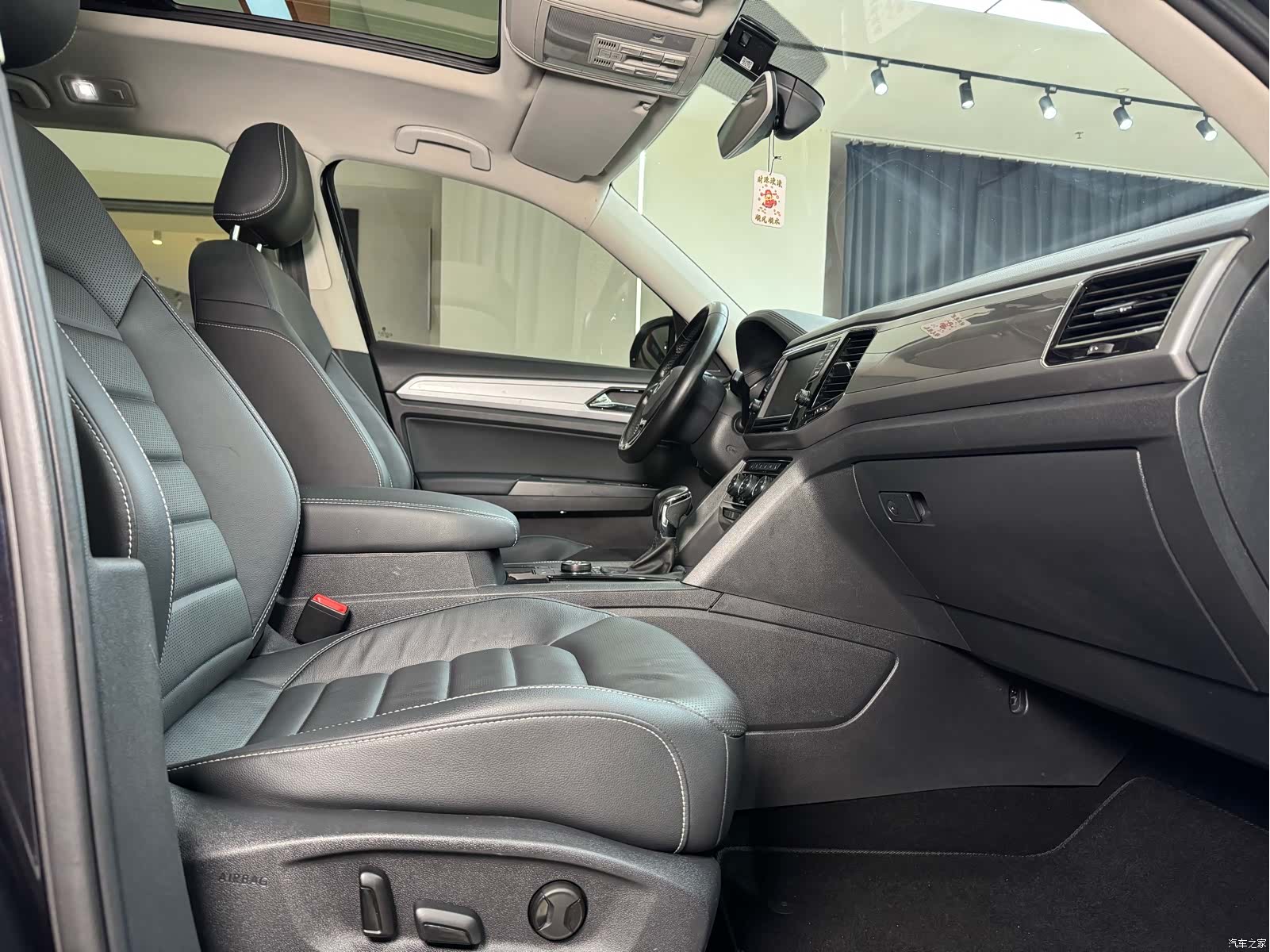 Volkswagen Teramont, 2018 32