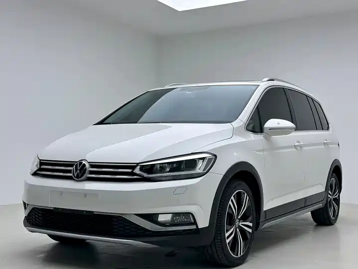 Volkswagen Touran L 280TSI DSG Cross 2021