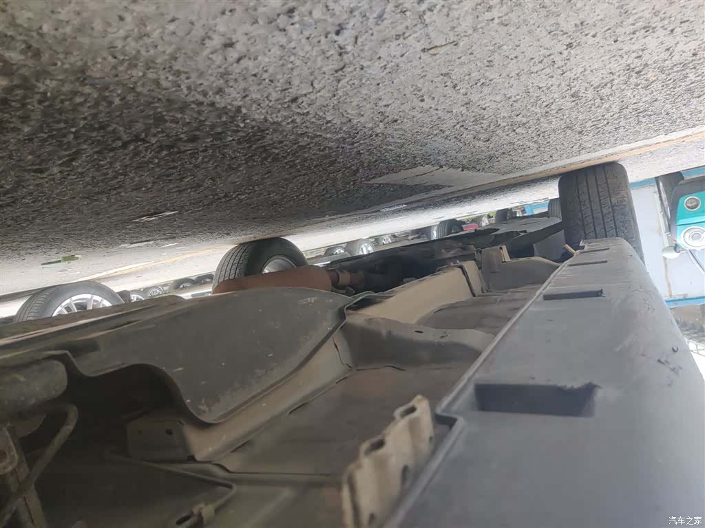 DongFeng AX7, 2018 19