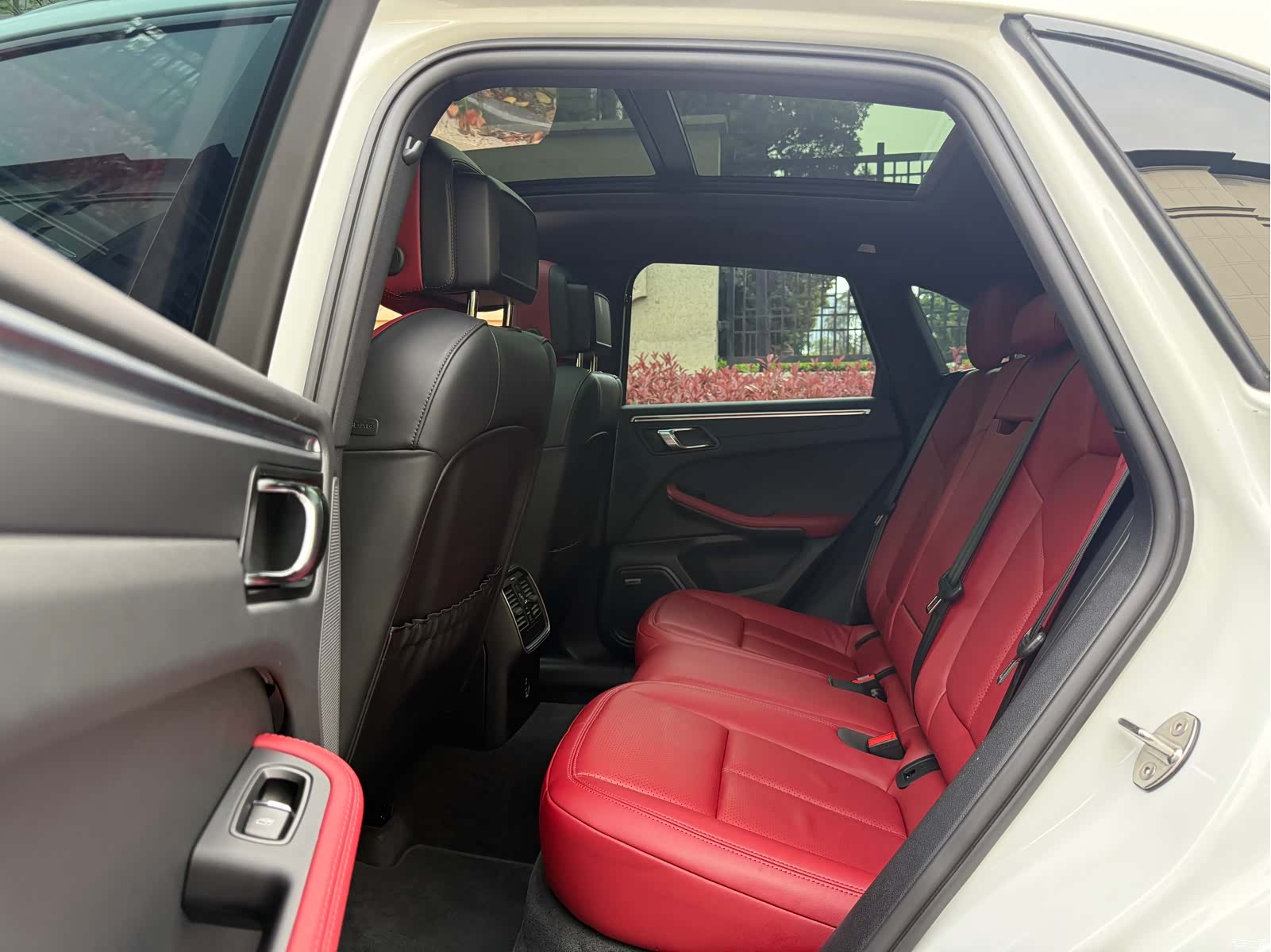 Porsche Macan, 2024 11