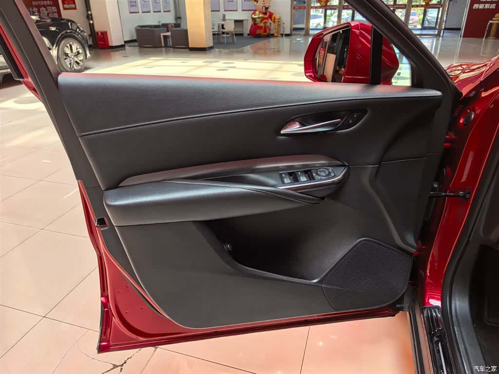 Cadillac XT4, 2021 6