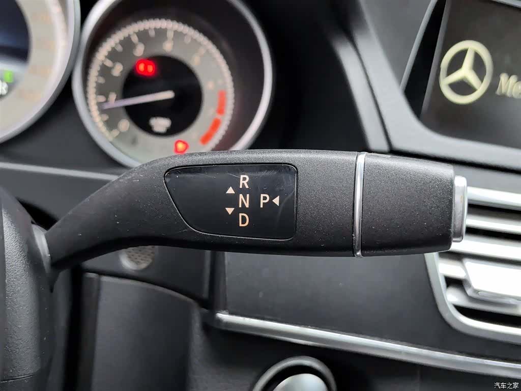Mercedes-Benz E-Class, 2016 13