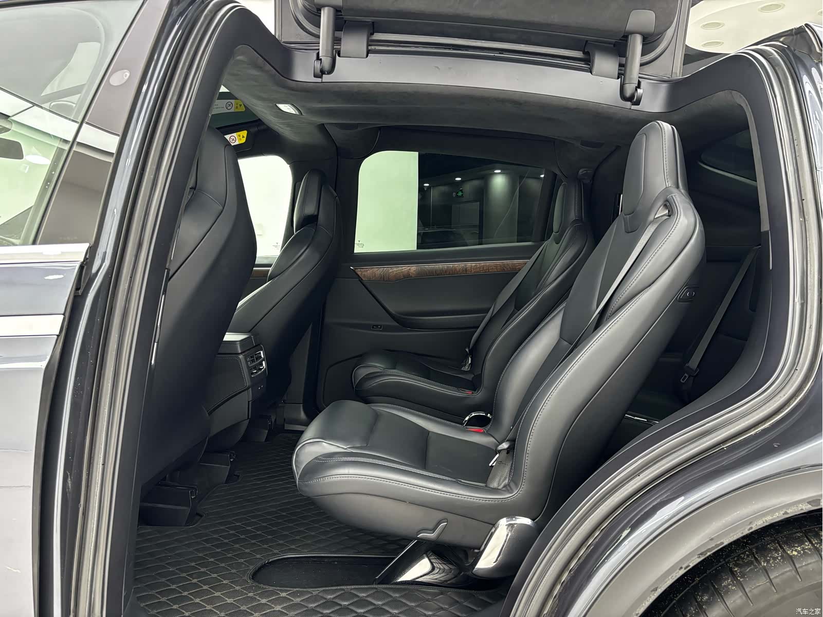 Tesla Model X, 2018 24