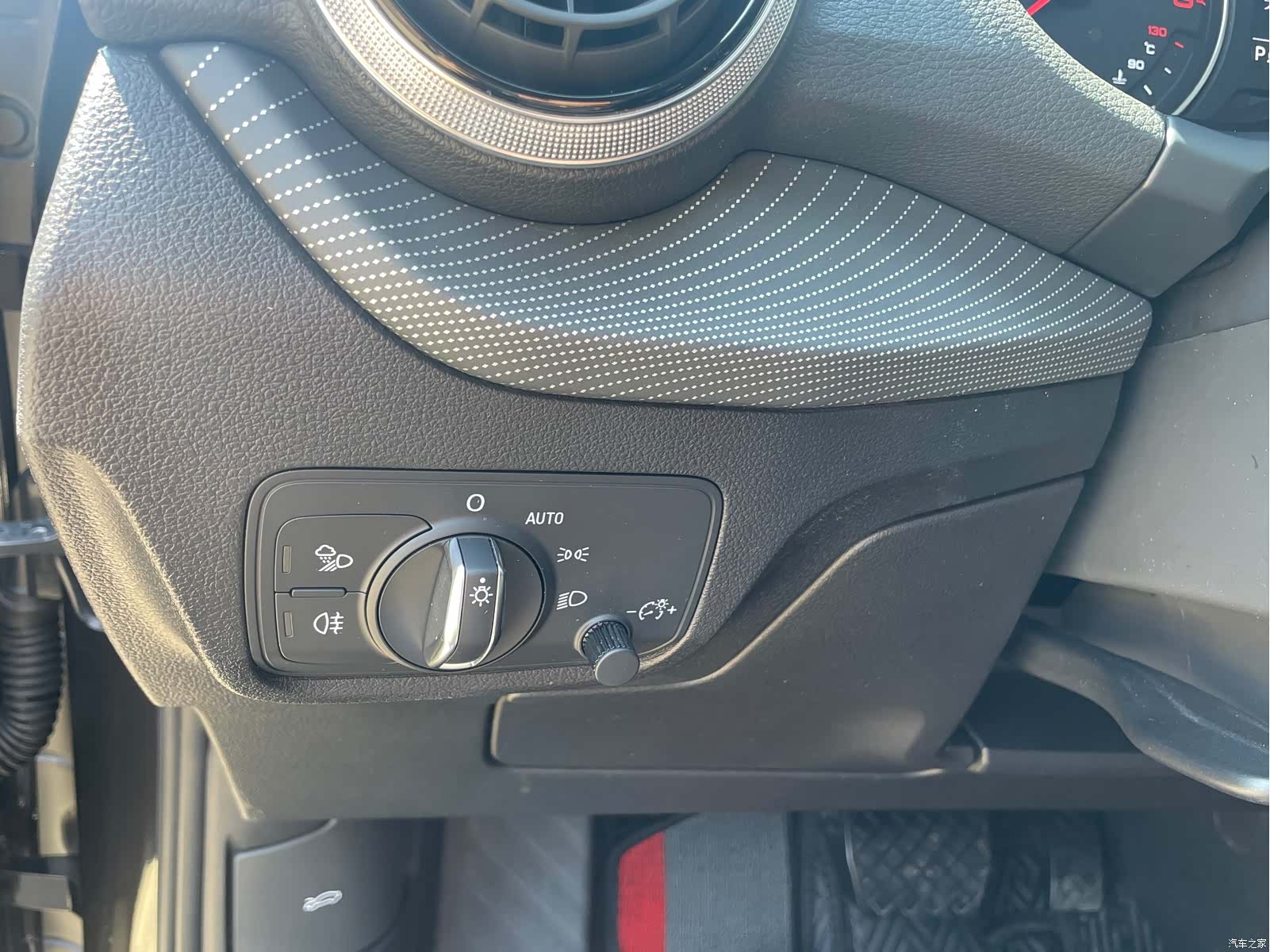 Audi Q2L, 2022 6