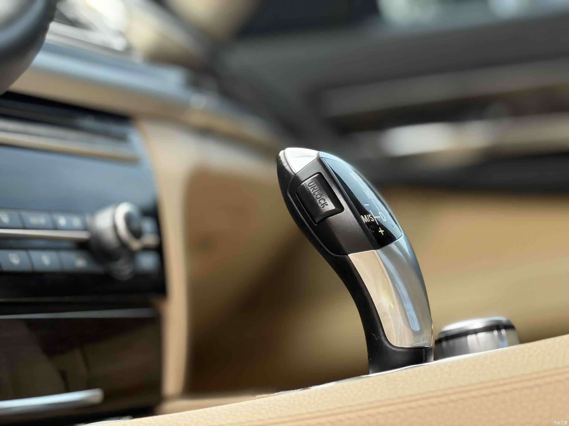 BMW 7 Series, 2011 10