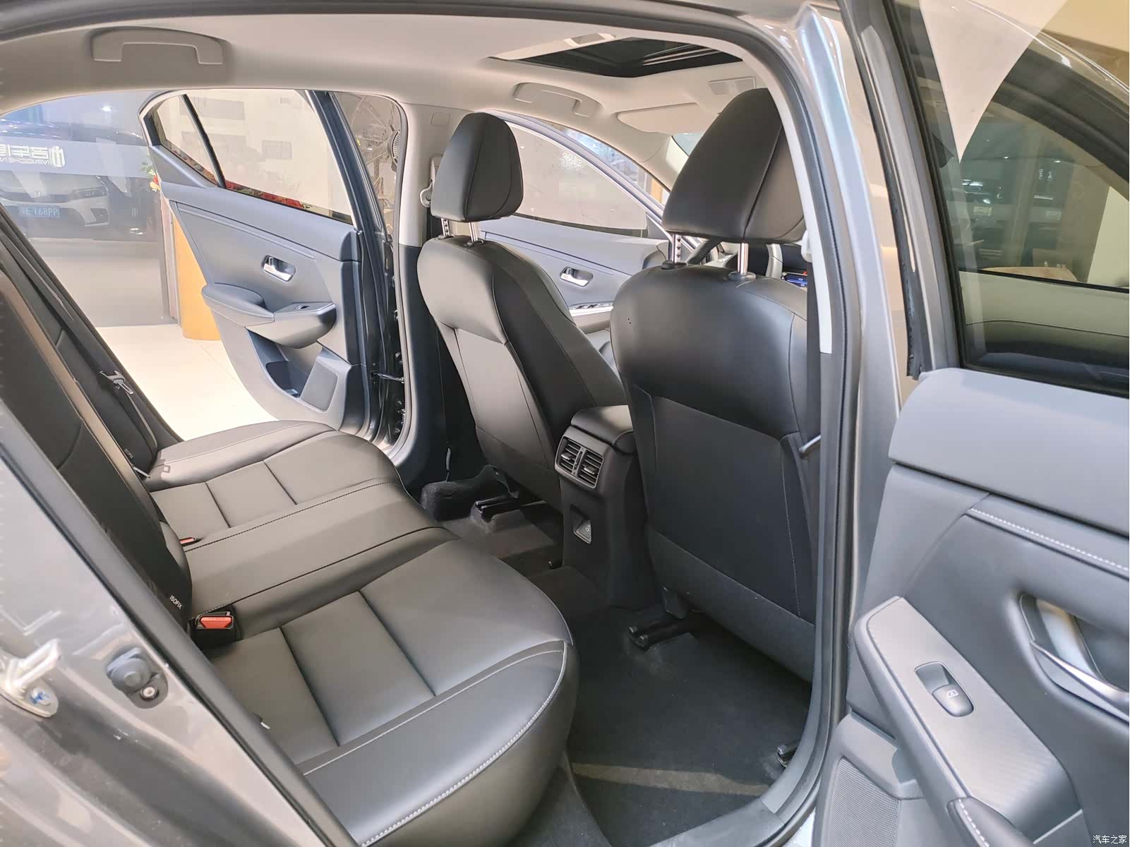 Nissan Sylphy, 2025 12