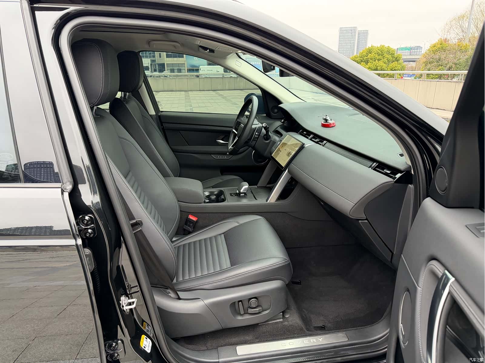 Land Rover Discovery, 2024 12