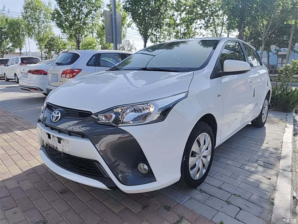 Toyota YARiS L