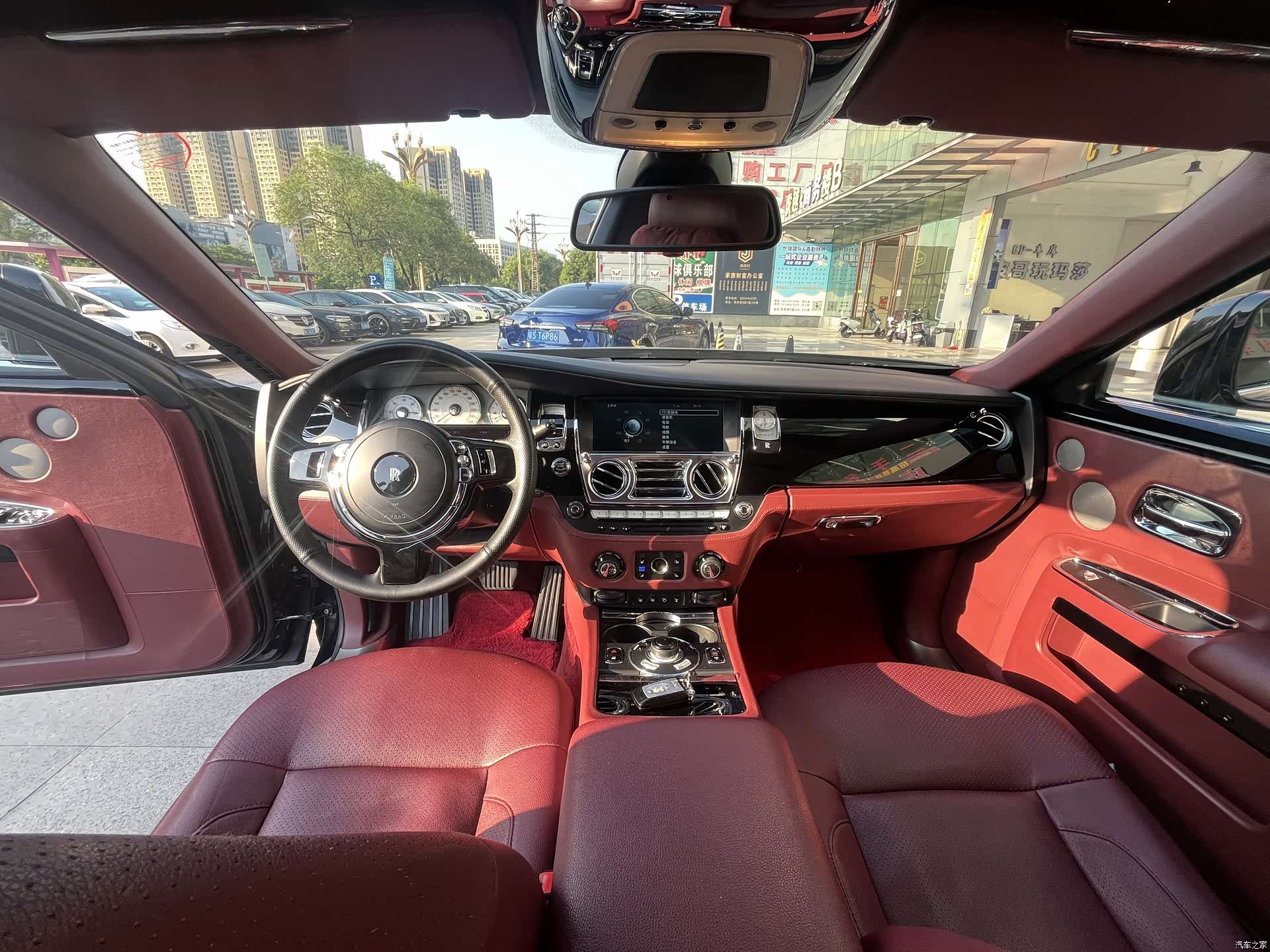 Rolls-Royce Ghost, 2011 6