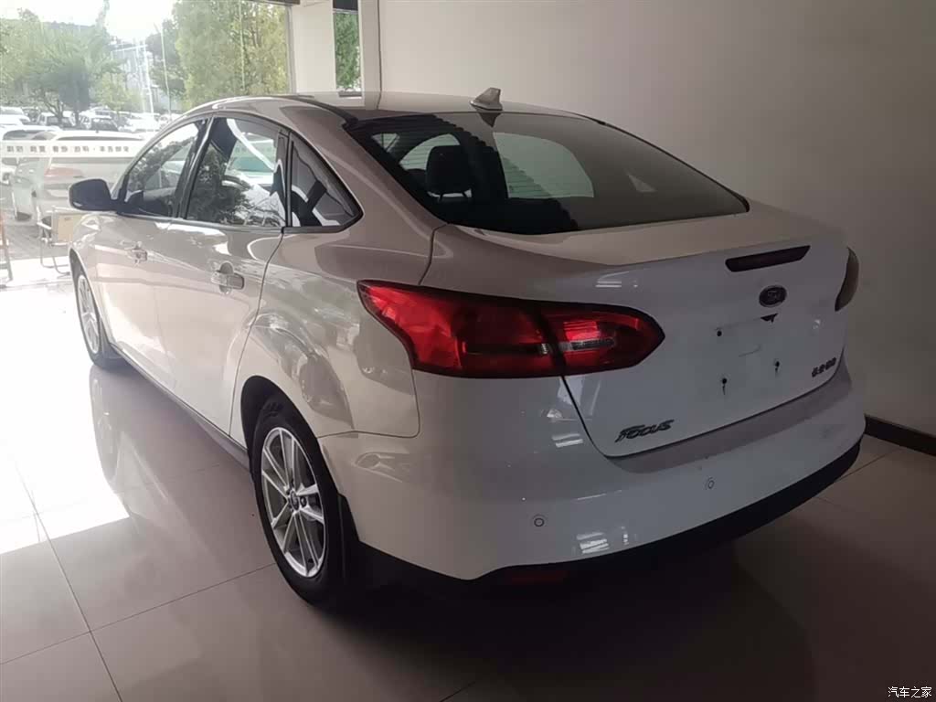 Ford Focus, 2018 все фото