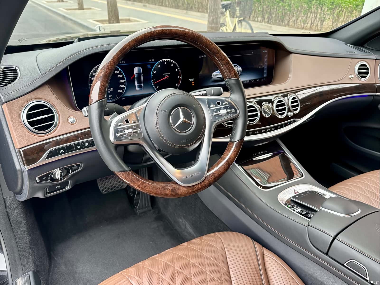 Maybach S-Class, 2019 11