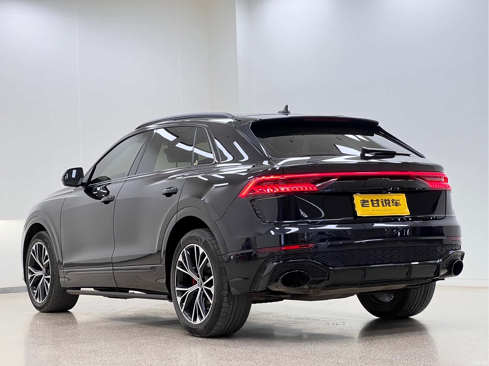 Audi Q8, 2022 8