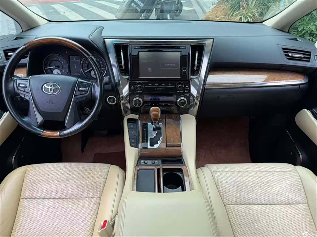 Toyota Alphard, 2017 7