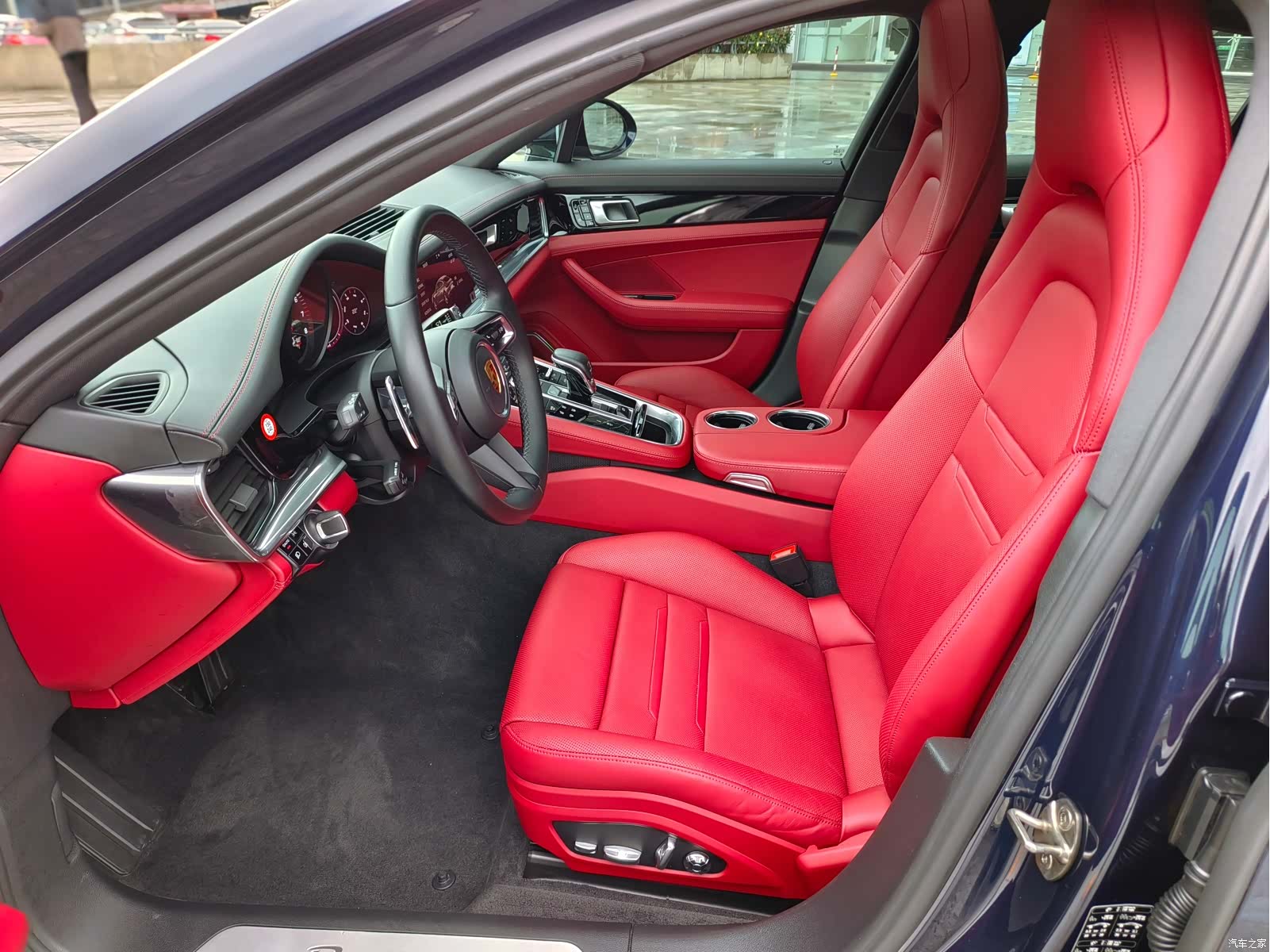 Porsche Panamera, 2022 9