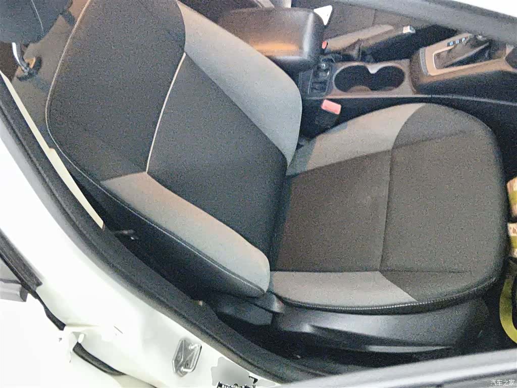 Ford Focus, 2015 25