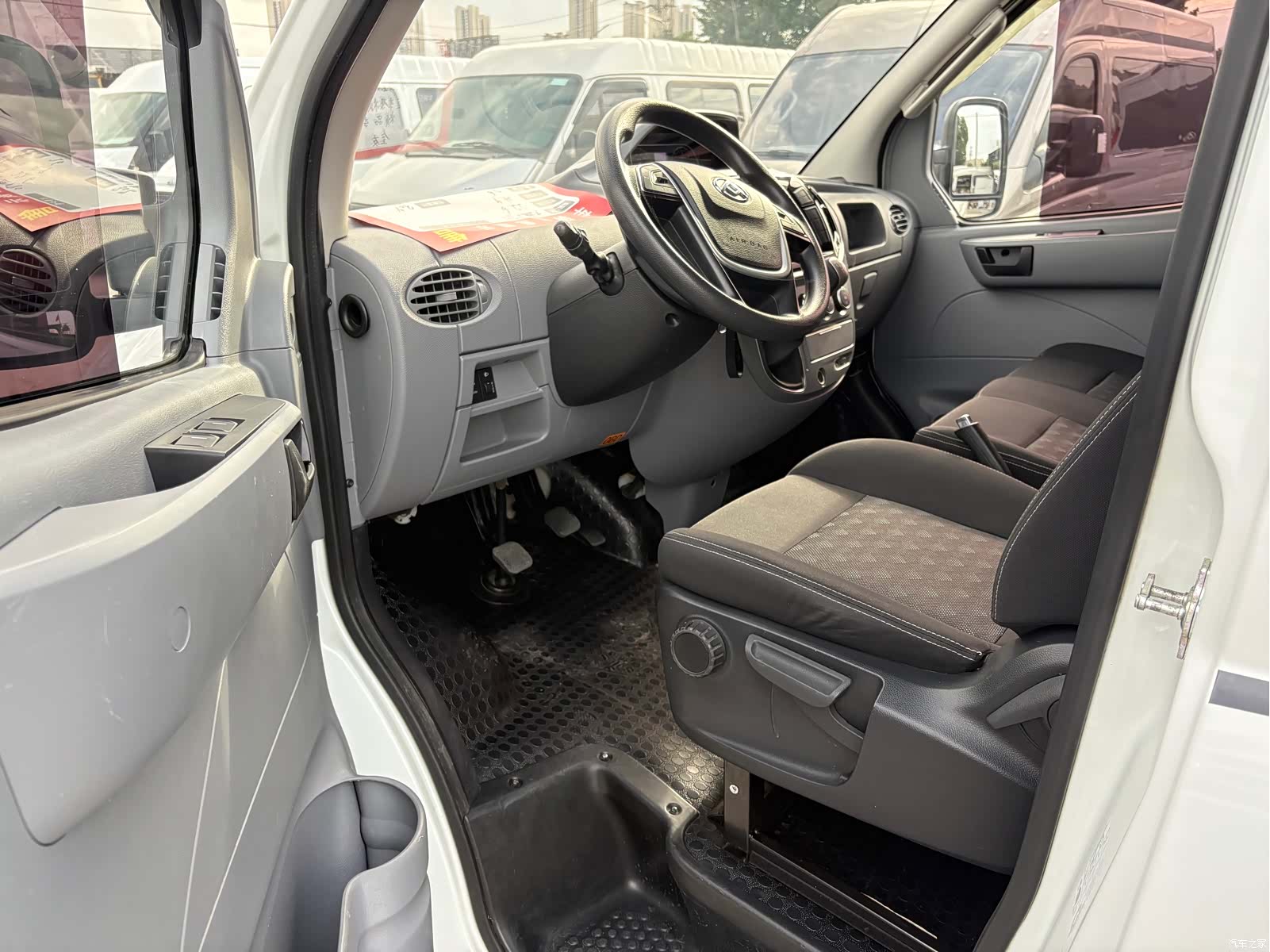 Maxus V80, 2022 11