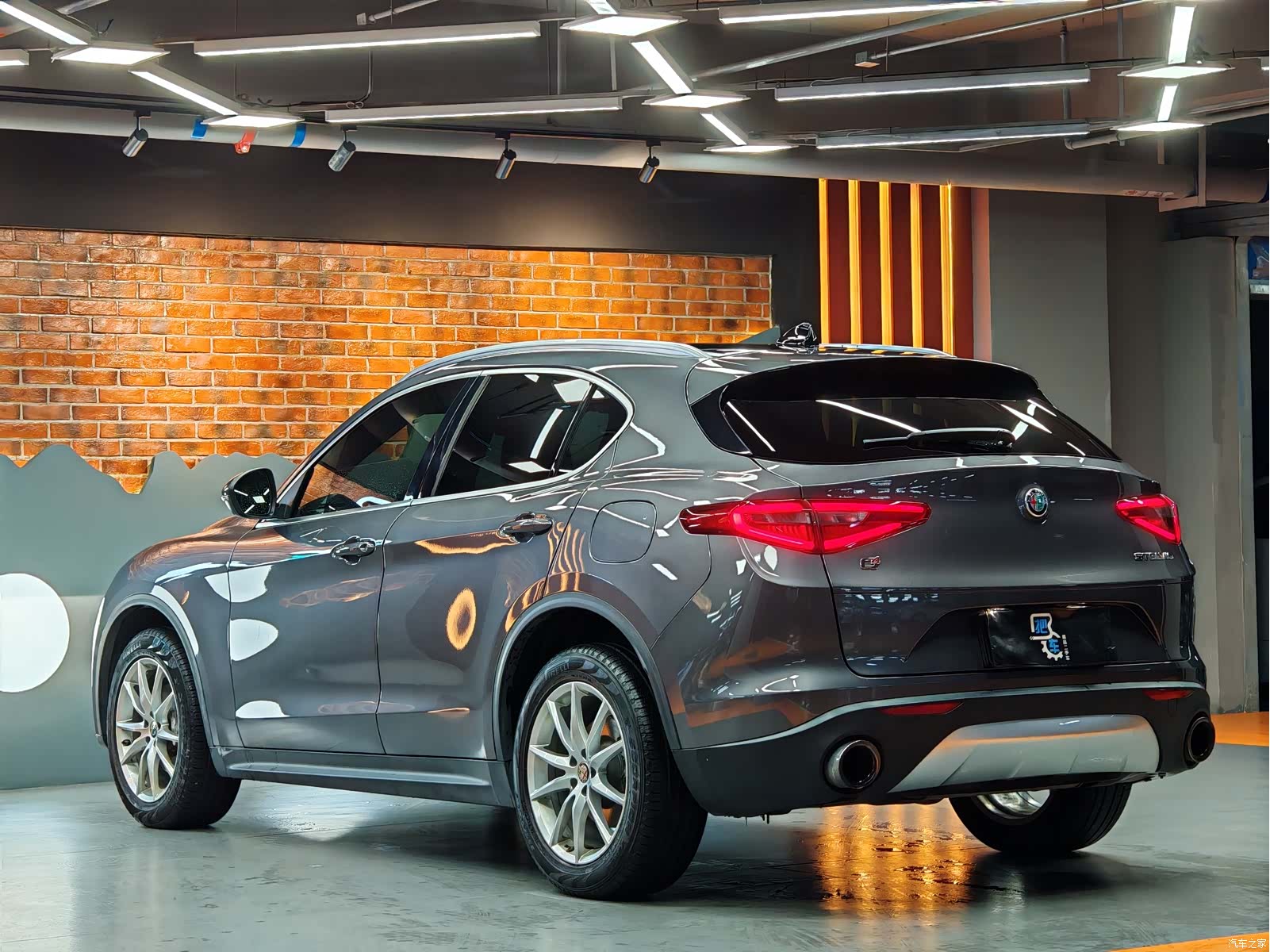 Alfa Romeo Stelvio, 2018 10