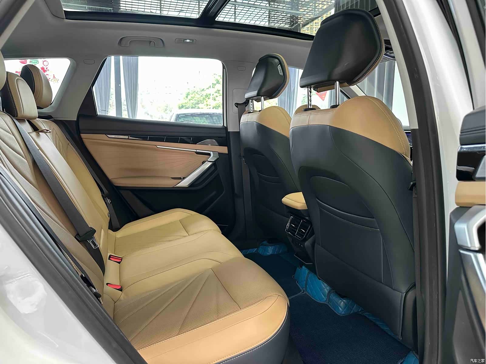 Geely Boyue, 2022 32