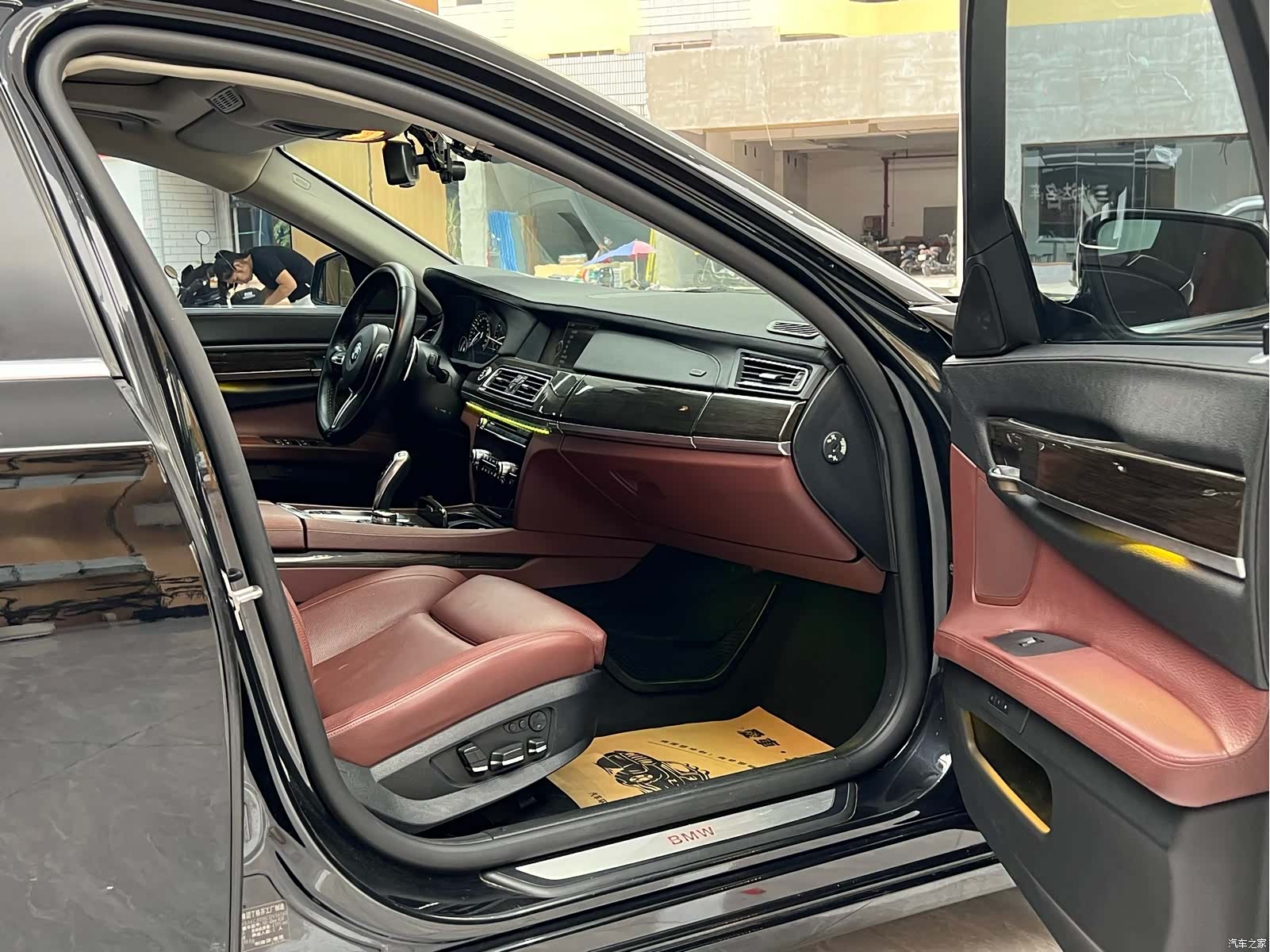 BMW 7 Series, 2012 9