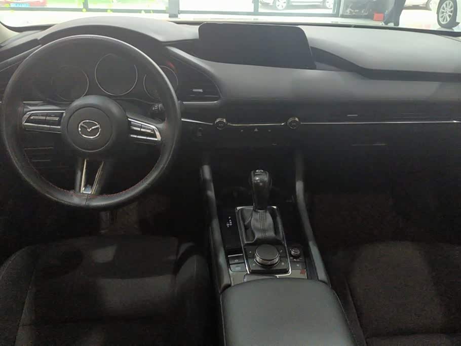 Mazda 3 Angkesaila