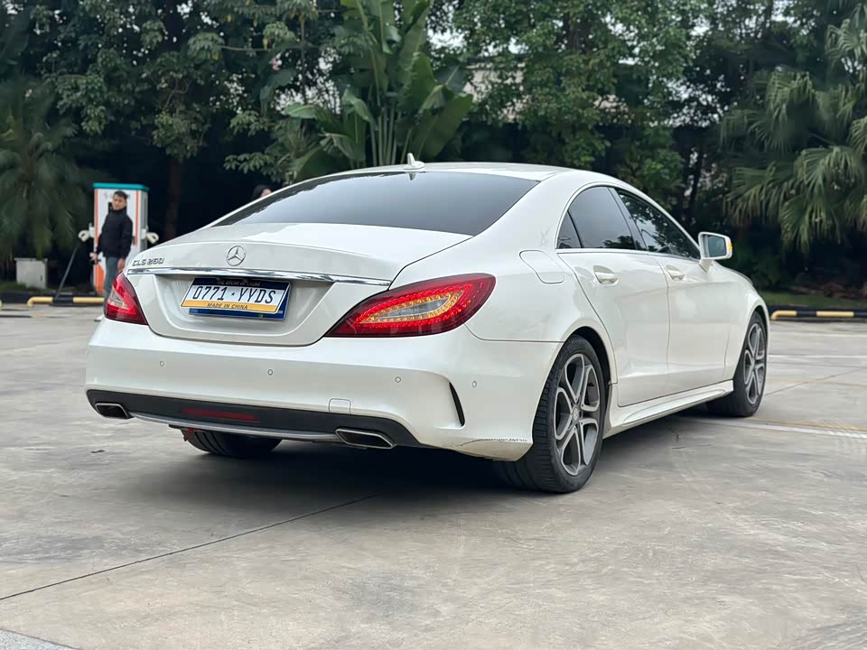 Mercedes-Benz CLS