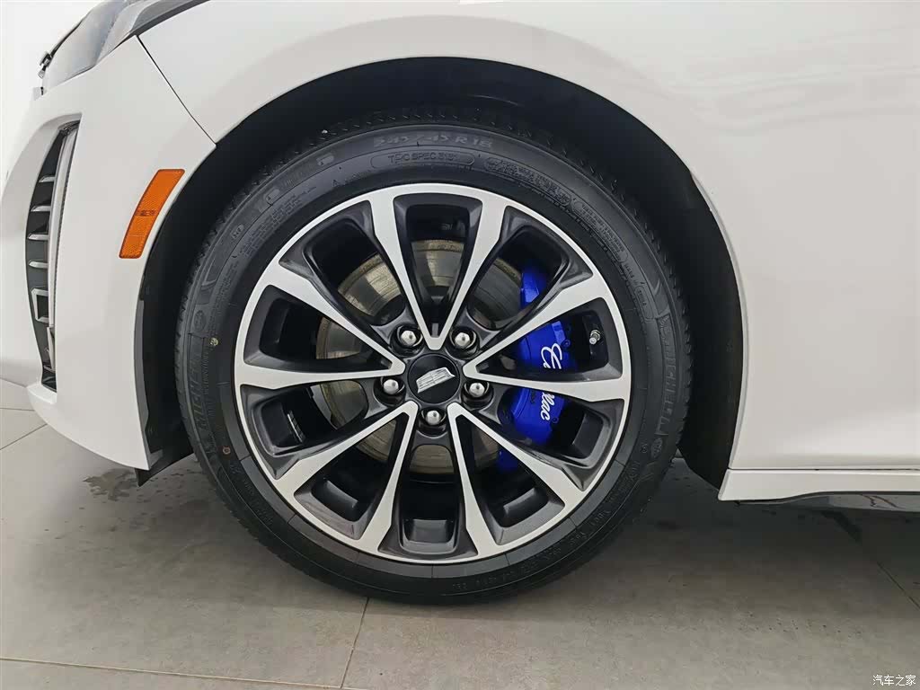 Cadillac CT5, 2022 17
