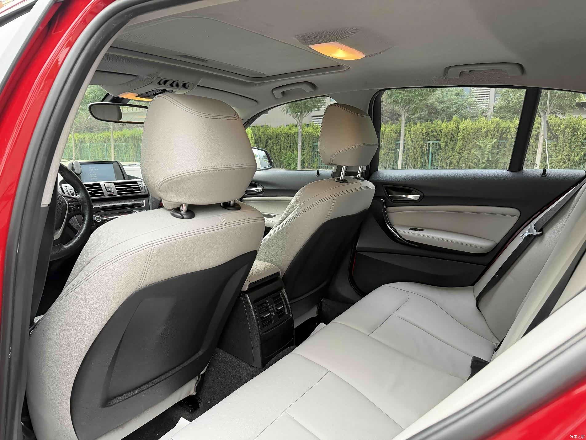 BMW 1 Series, 2012 23