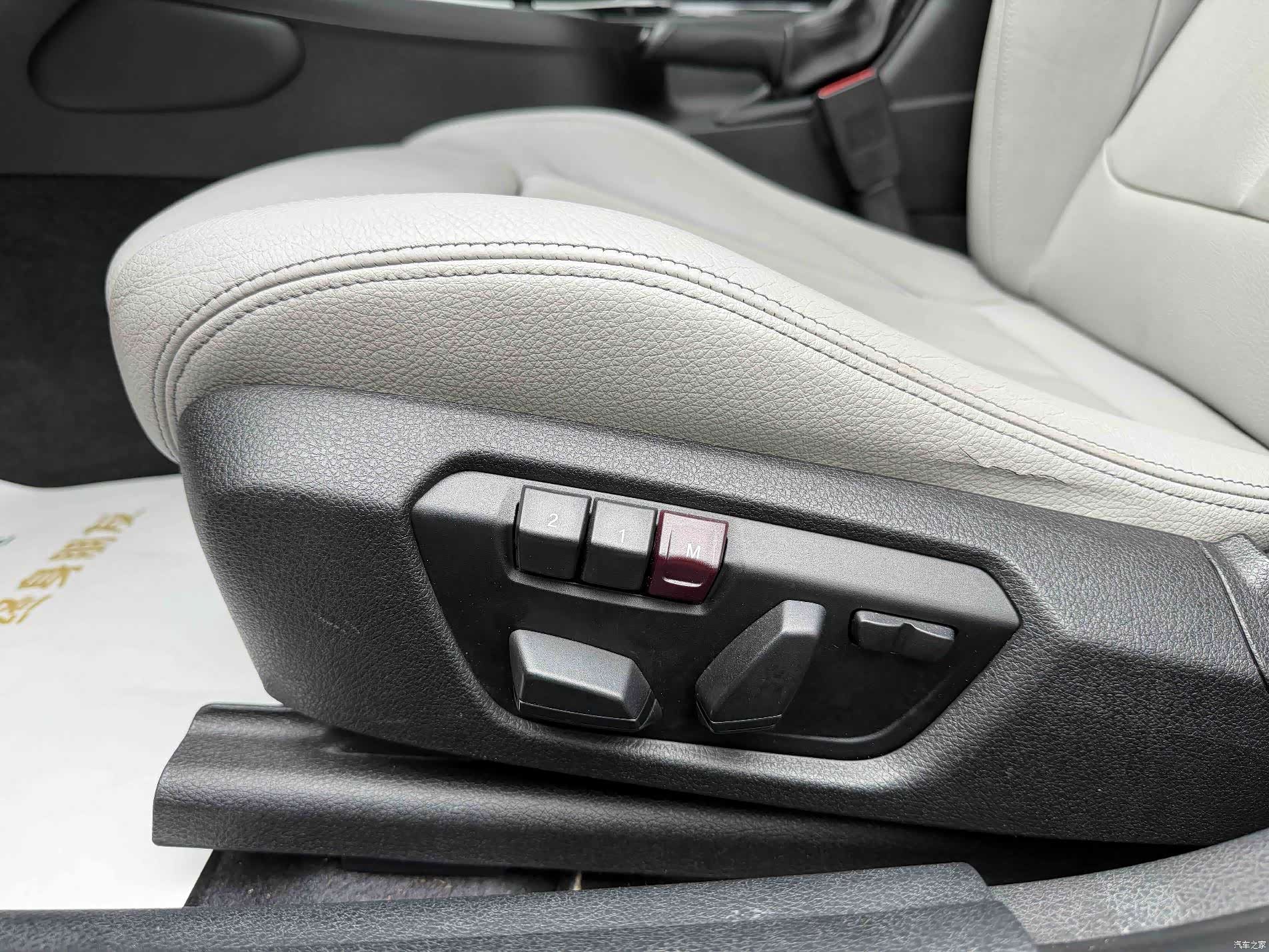 BMW 1 Series, 2012 8