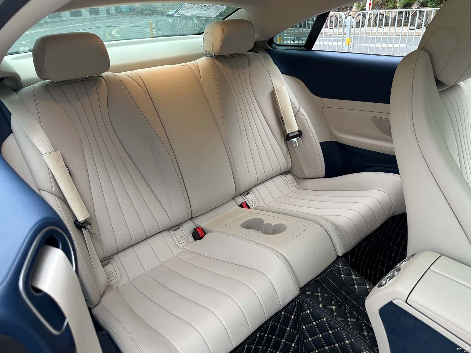 Mercedes-Benz E-Class, 2022 8