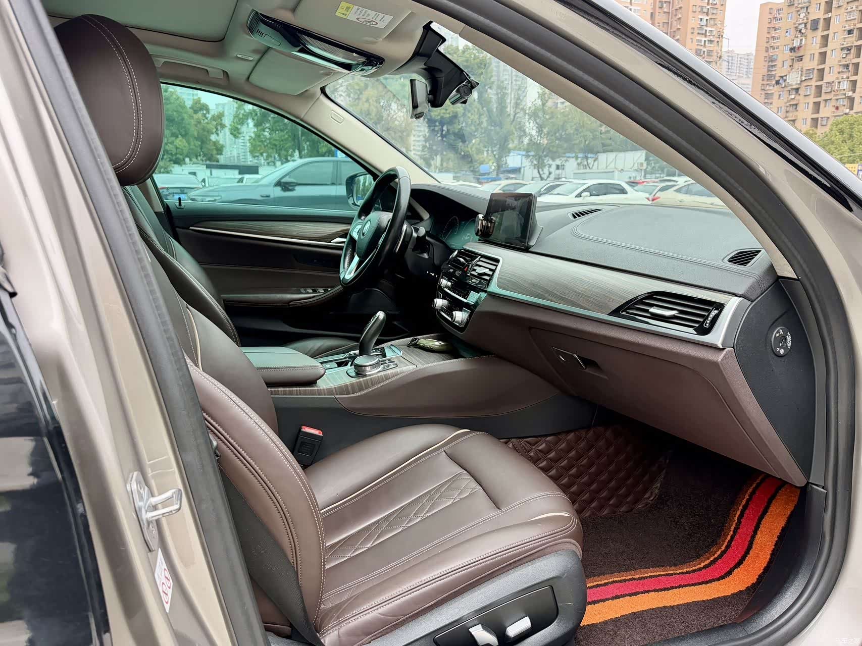 BMW 5 Series, 2019 13