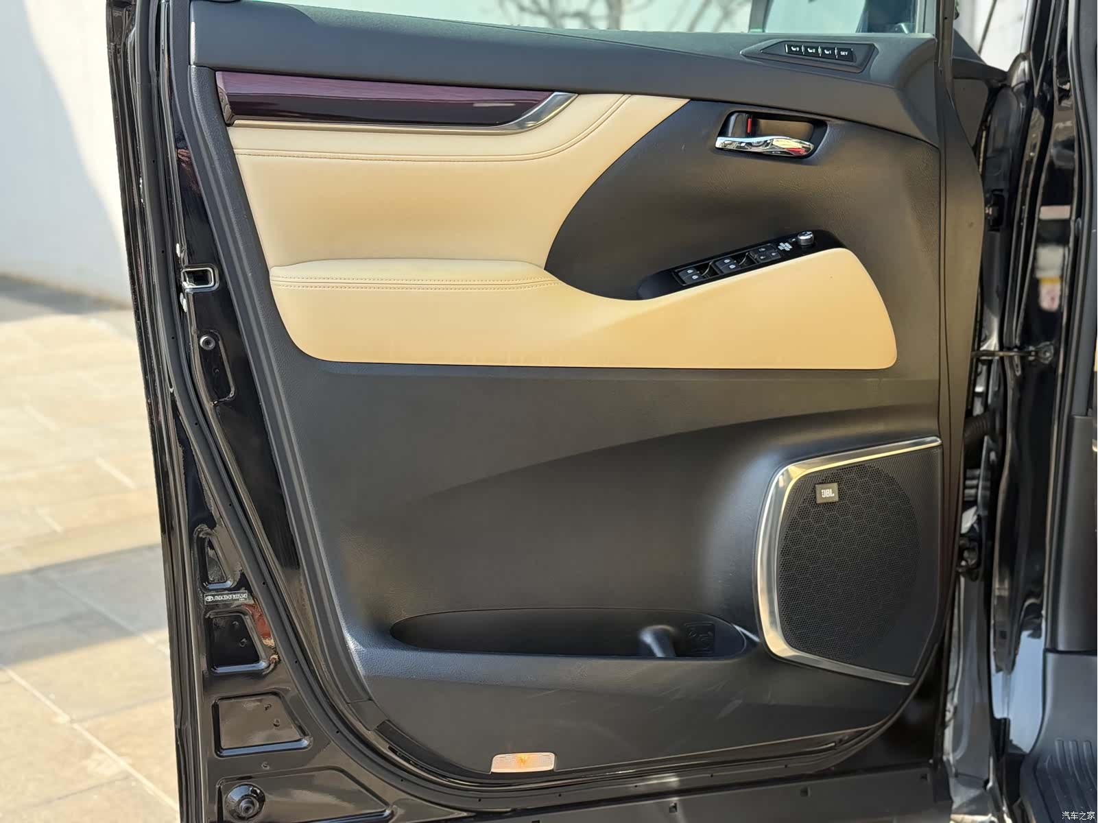 Toyota Alphard, 2016 7