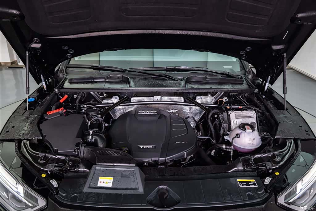 Audi Q5L, 2022 8