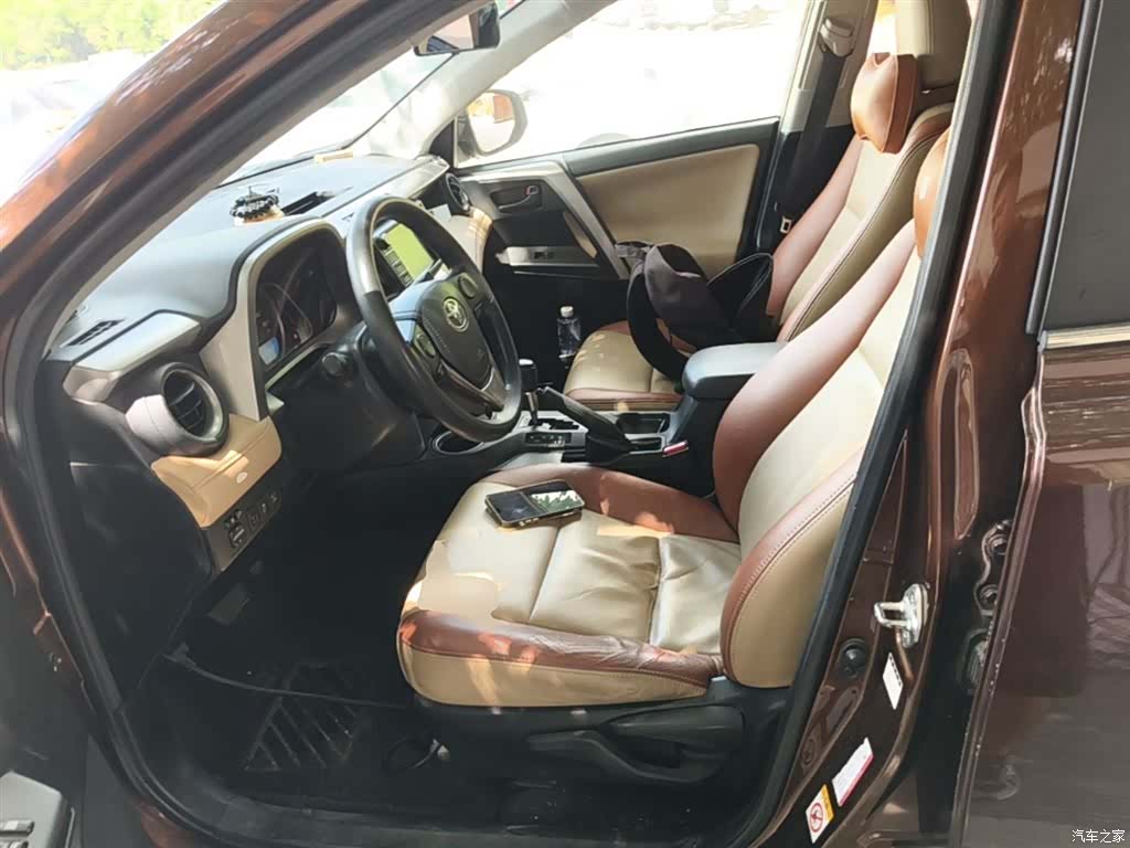 Toyota RAV4, 2017 15