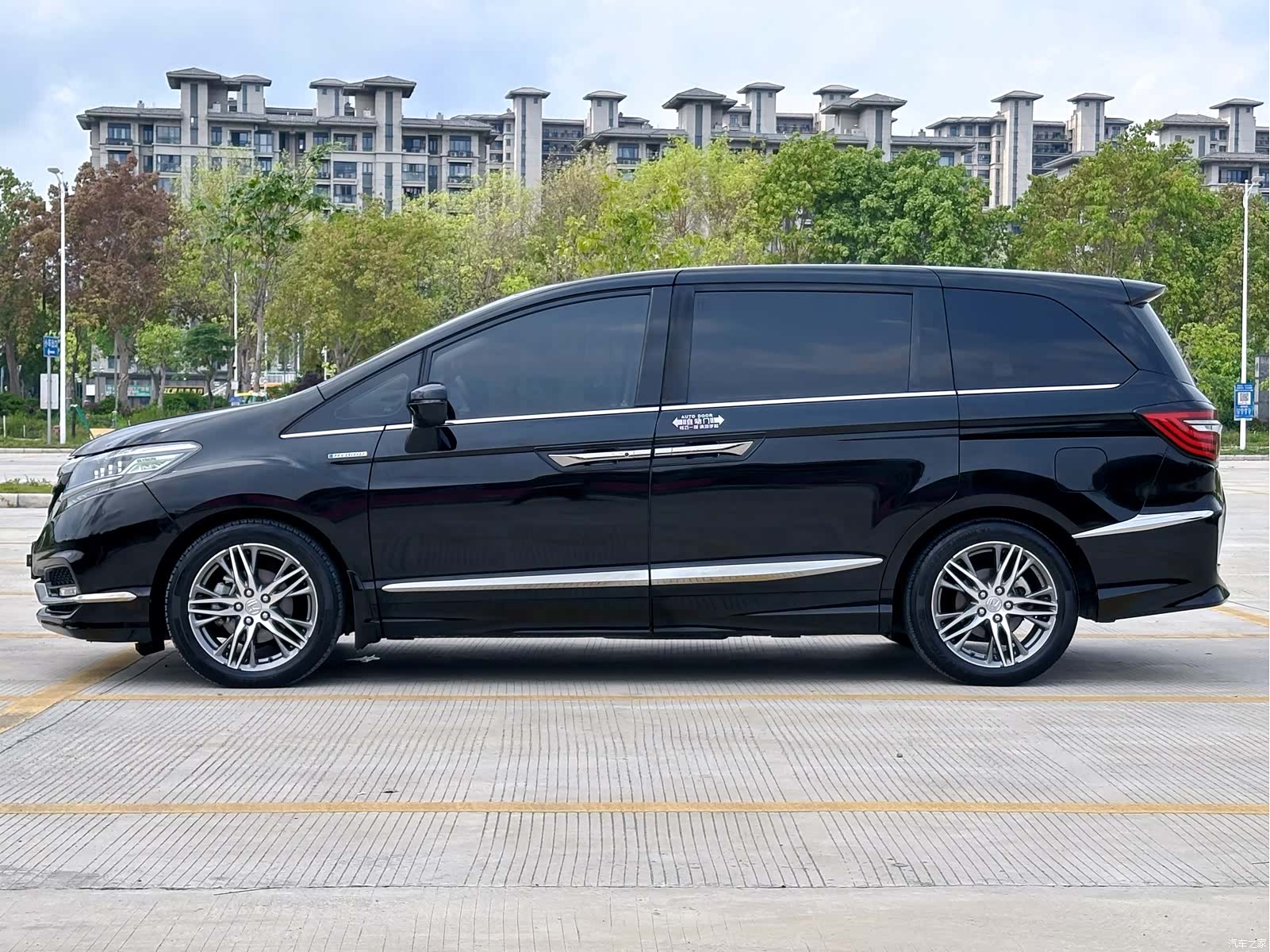 Honda Elysion, 2020 10