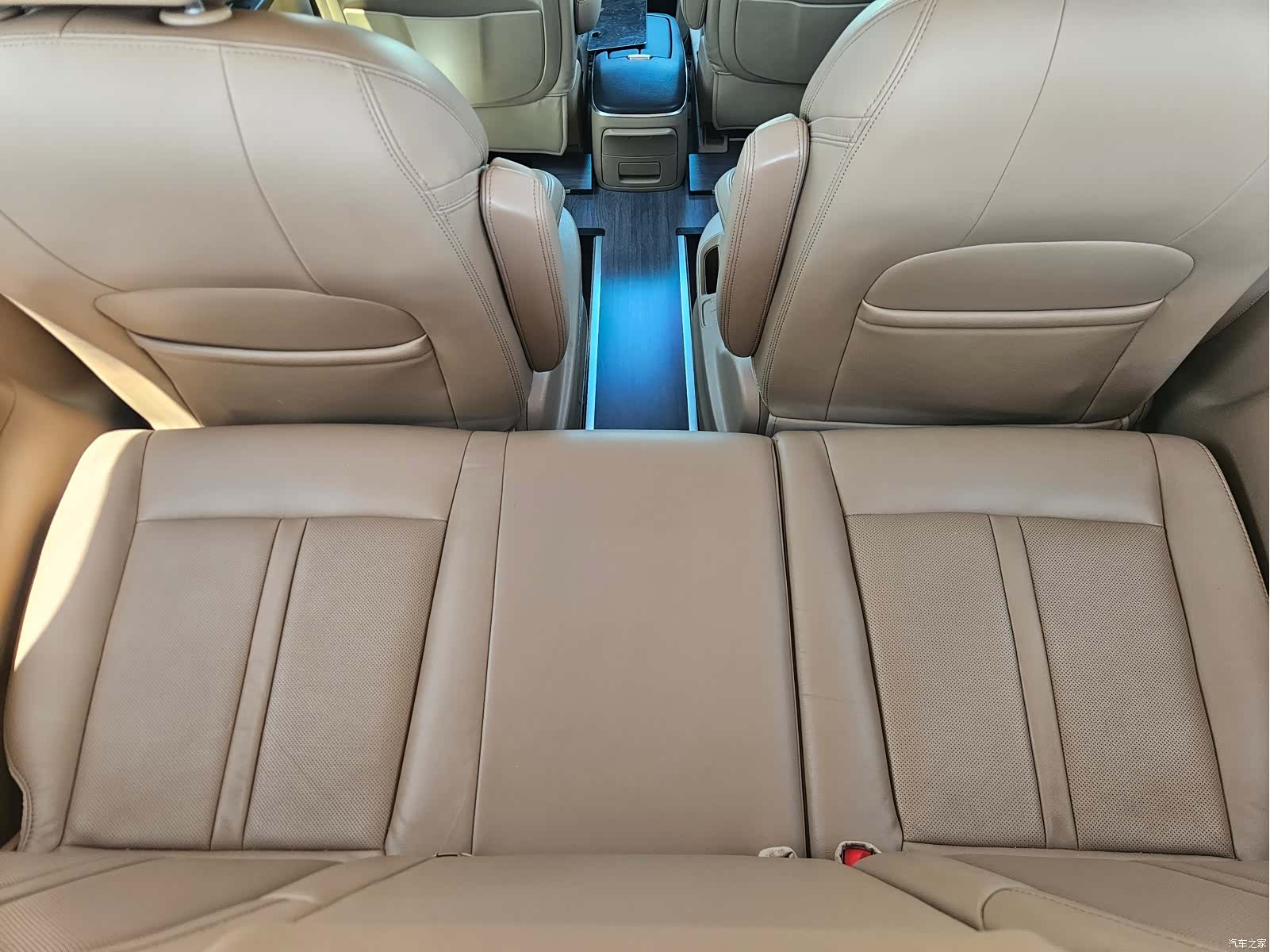 Buick GL8, 2019 17