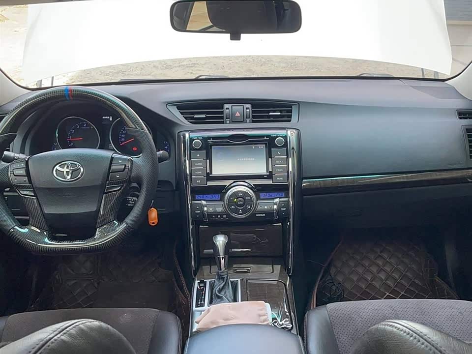 Toyota Reiz Toyota Reiz